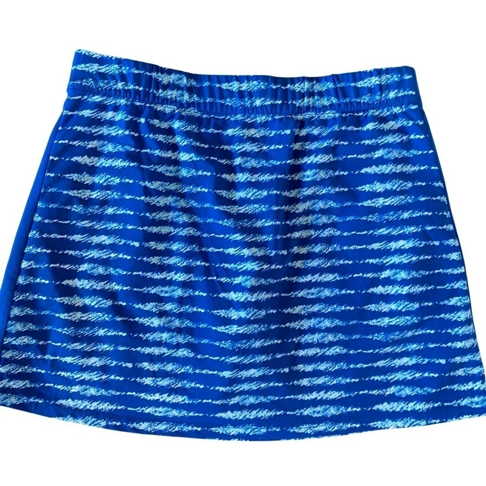 J McLaughlin Palm Springs Skort - S blue white design , nylon spandex